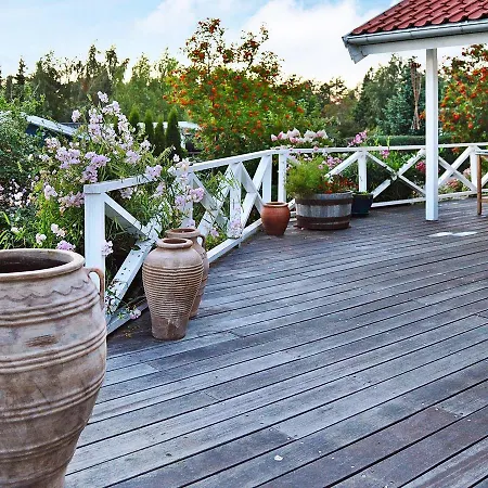 Three-bedroom Holiday In 4