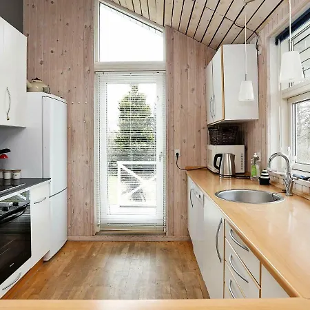 Semesterbostad Three-bedroom Holiday In 4 *